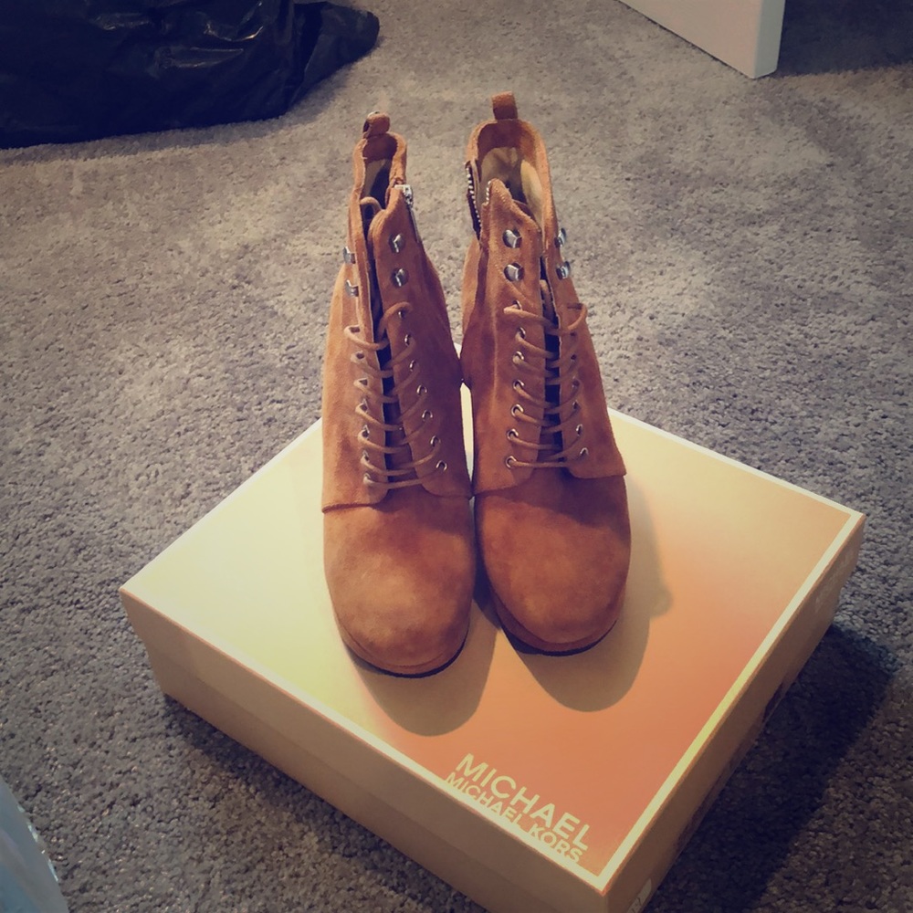 Michael Kors Jada Ankle Boot